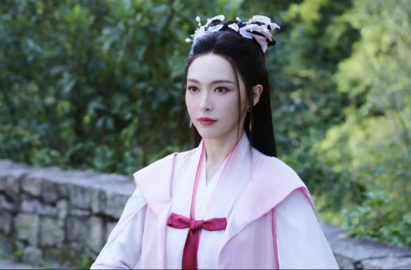 广东股票配资网 唐嫣：不离婚，也不上进